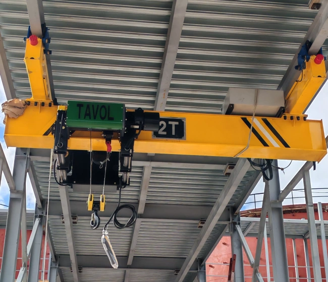 What Size Overhead Crane Do I Need for a 10 Ton Load?