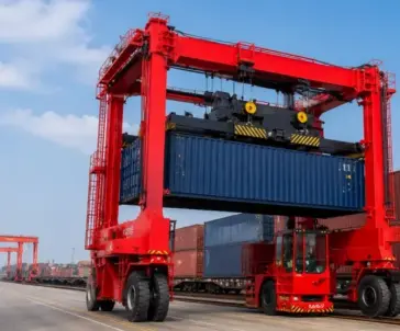 Container Straddle Carrier
