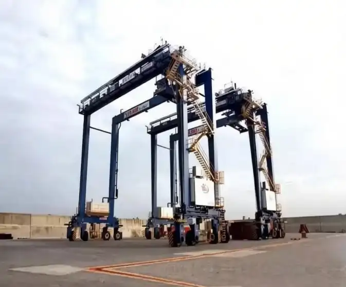 Rubber-Tyred Yard Crane