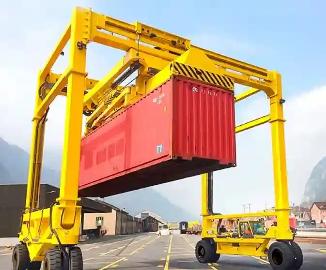 Container Straddle Carrier