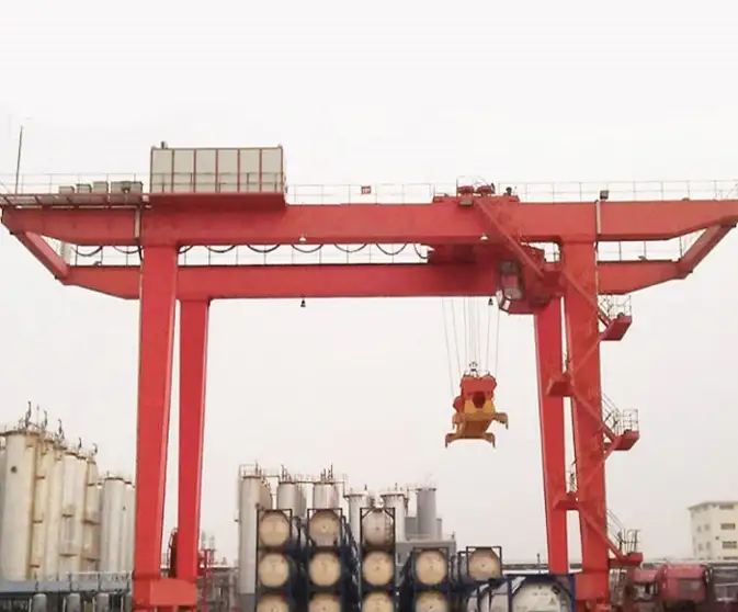 Rail-mounted container gantry crane
